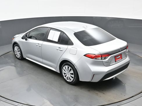 Used 2020 Toyota Corolla LE image 36