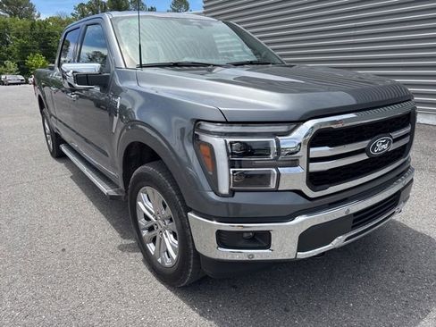 Used 2025 Ford F150 Lariat w/ Equipment Group 502A High AWD/4WD image 3