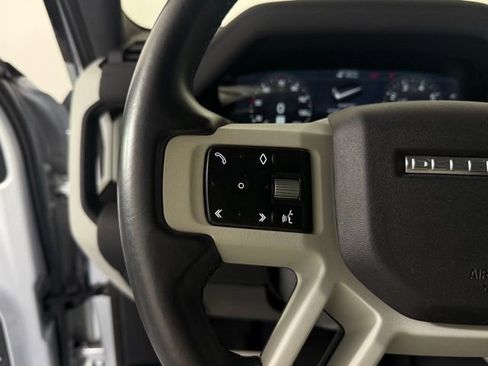 Used 2022 Land Rover Defender 110 SE image 33