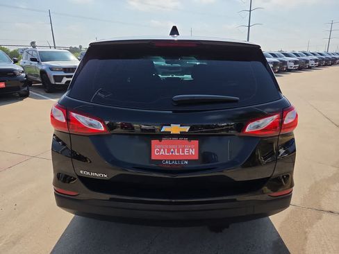 Used 2020 Chevrolet Equinox LS FWD image 13