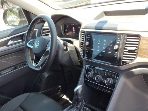 Certified 2023 Volkswagen Atlas SE AWD/4WD image 12