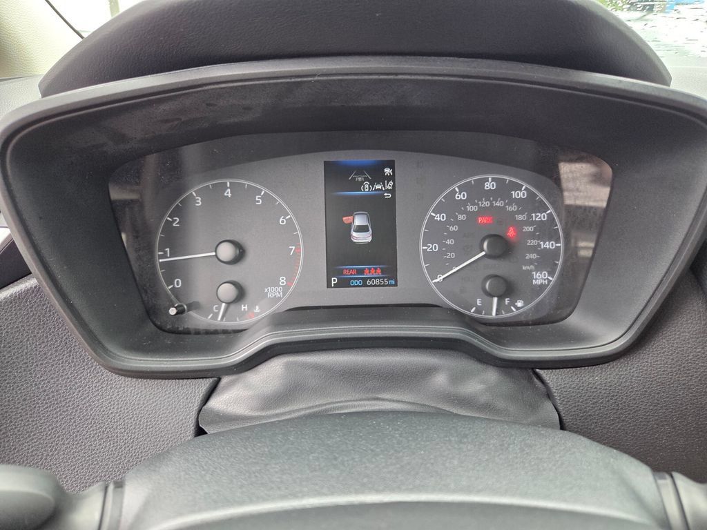 Used 2023 Toyota Corolla LE FWD image 31