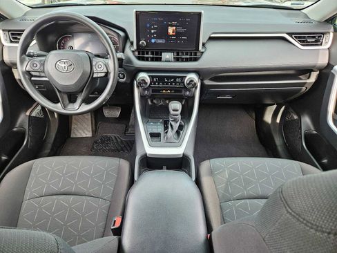 Used 2023 Toyota RAV4 XLE image 17