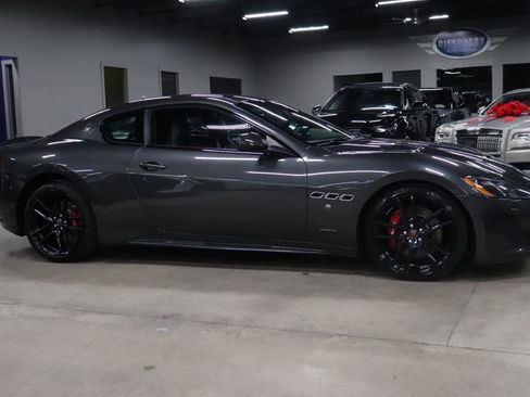Used 2017 Maserati GranTurismo MC image 6