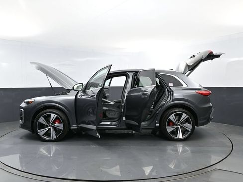 New 2026 Audi SQ5 Premium Plus AWD/4WD image 30