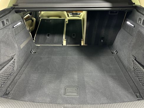 Used 2023 Audi Q5 2.0T Premium w/ Convenience Package image 14