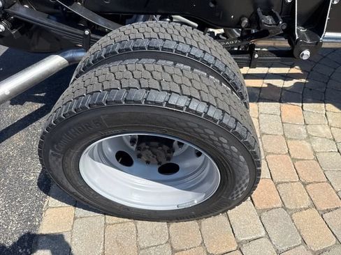 New 2026 Ford F550 4x4 Regular Cab Super Duty image 15