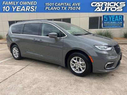 Used 2022 Chrysler Pacifica Touring-L