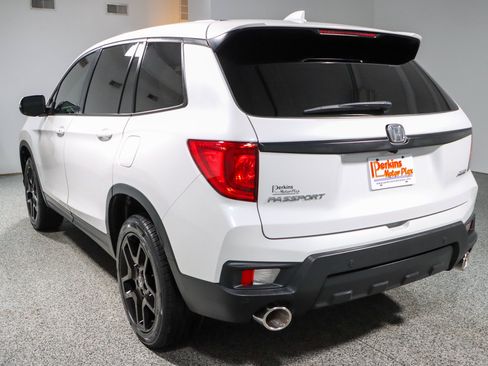 Used 2023 Honda Passport EX-L image 9