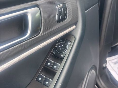 Used 2025 Ford Explorer ST AWD/4WD image 23