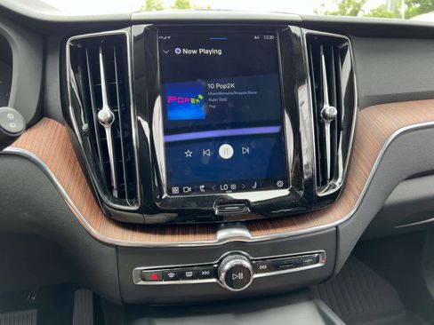 Used 2023 Volvo XC60 B5 Plus w/ Climate Package image 22