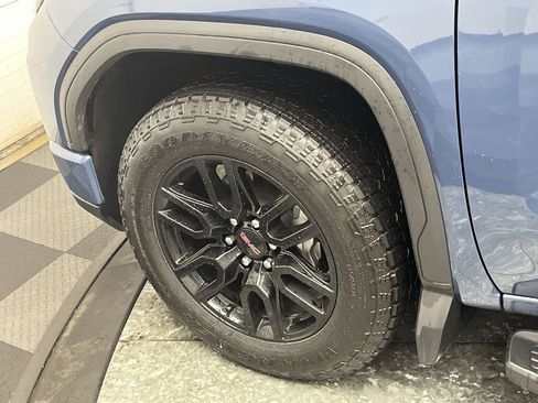 Certified 2026 GMC Sierra 1500 Elevation AWD/4WD image 9