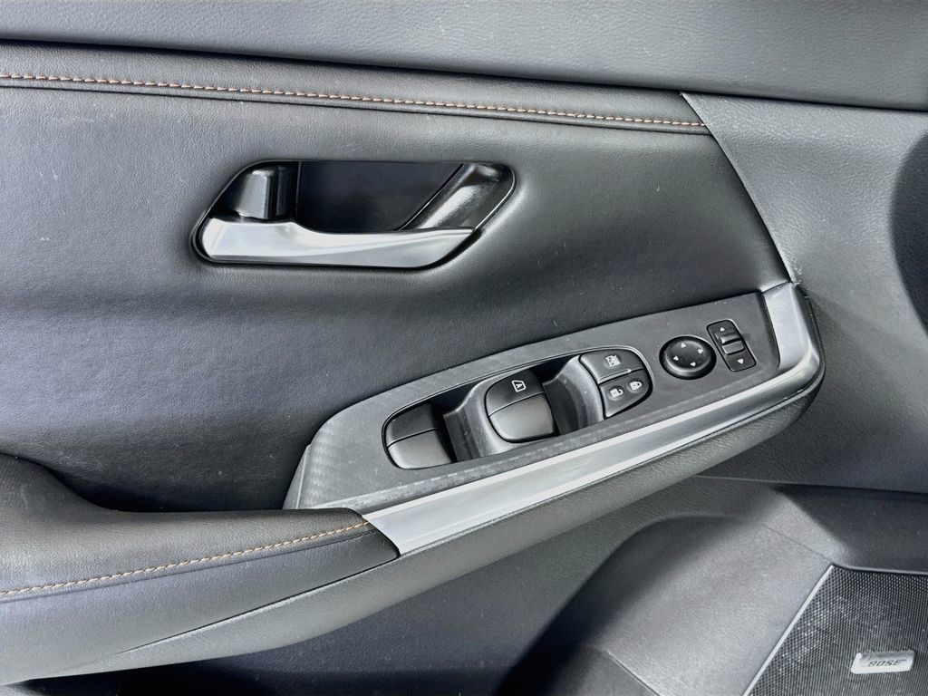 Used 2024 Nissan Sentra SR w/ SR Premium Package FWD image 16