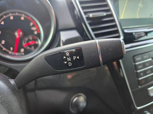 Used 2018 Mercedes-Benz GLE 350 w/ Premium 1 Package image 26