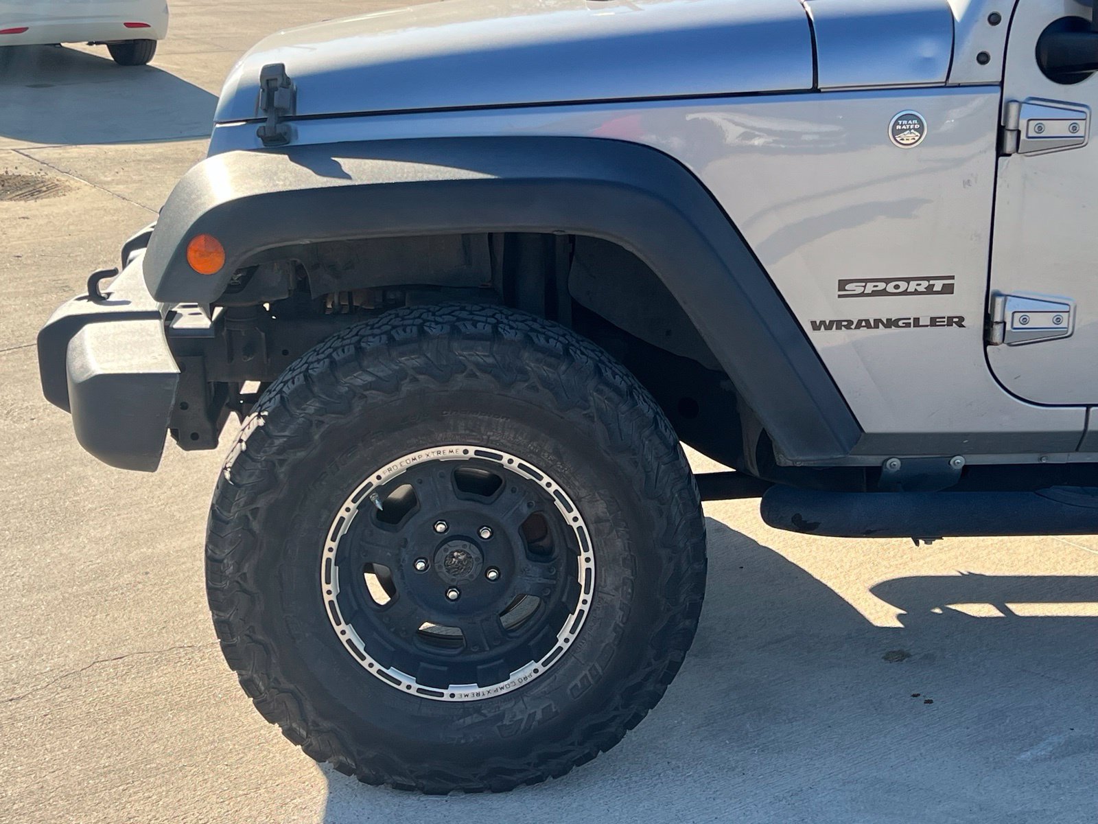 Used 2015 Jeep Wrangler Sport AWD/4WD image 18
