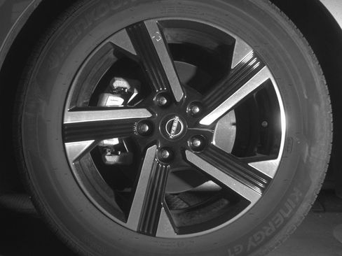 Used 2025 Nissan Sentra SV FWD image 12