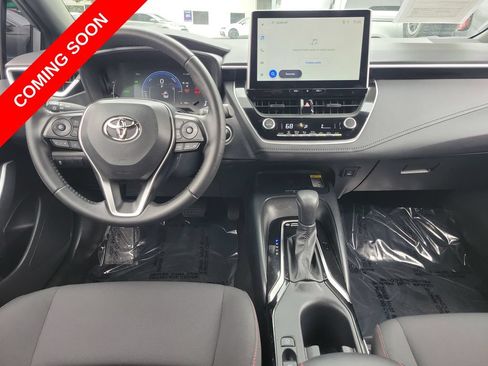 Used 2025 Toyota Corolla SE w/ SE Premium Package FWD image 13