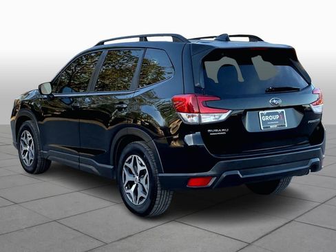 Used 2019 Subaru Forester Premium image 12