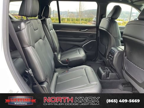 New 2026 Jeep Grand Cherokee L Limited AWD/4WD image 23