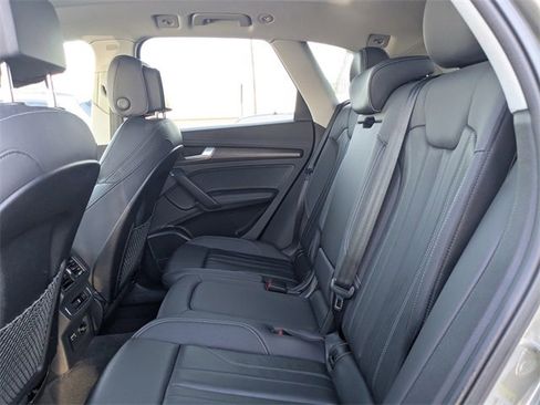 Used 2024 Audi Q5 2.0T Premium Plus image 12