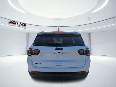 New 2026 Jeep Compass Latitude w/ Sun and Sound Group AWD/4WD image 4