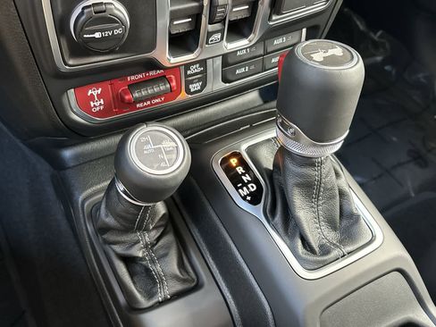 New 2026 Jeep Wrangler Unlimited Rubicon AWD/4WD image 24