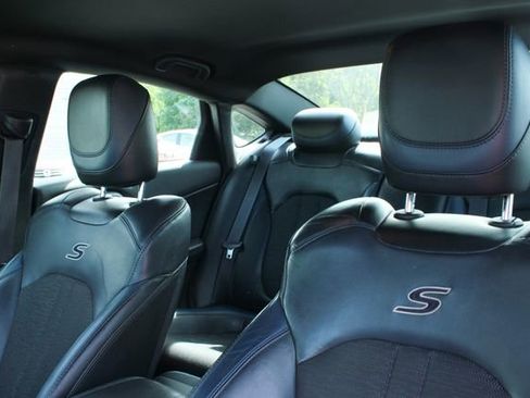 Used 2015 Chrysler 200 S FWD image 14