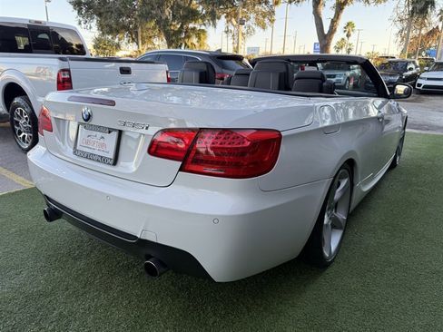 Used 2013 BMW 335i Convertible image 6