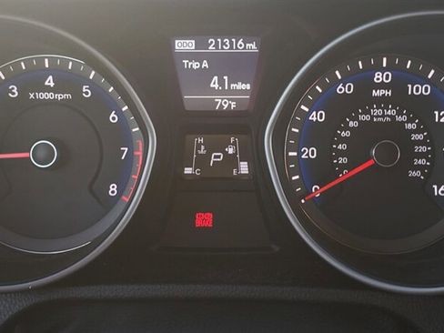 Used 2016 Hyundai Elantra GT FWD image 15