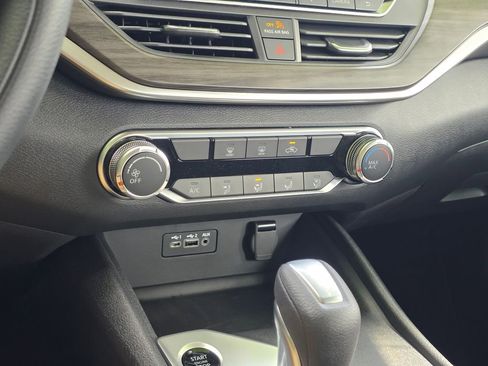 New 2026 Nissan Altima 2.5 SV FWD image 21
