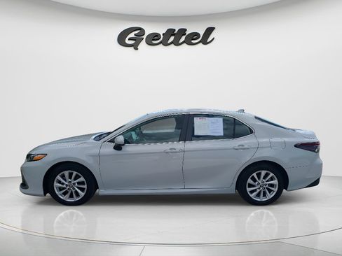 Used 2024 Toyota Camry LE FWD image 8