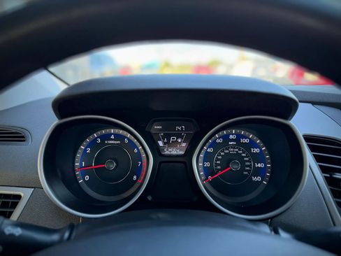 Used 2016 Hyundai Elantra Limited w/ Option Group 04 FWD image 11
