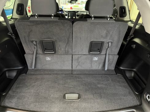 Used 2022 Jeep Grand Cherokee L Laredo w/ Luxury Tech Group I image 24