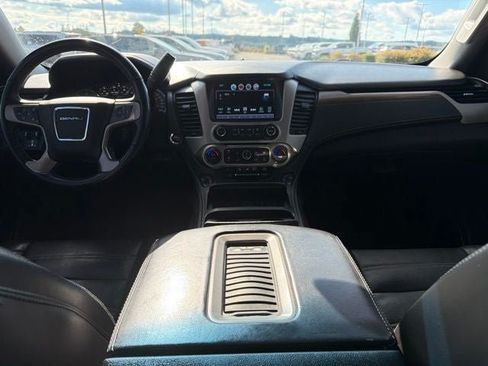 Used 2019 GMC Yukon Denali AWD/4WD image 18