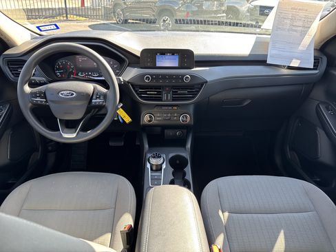 Used 2020 Ford Escape S image 10