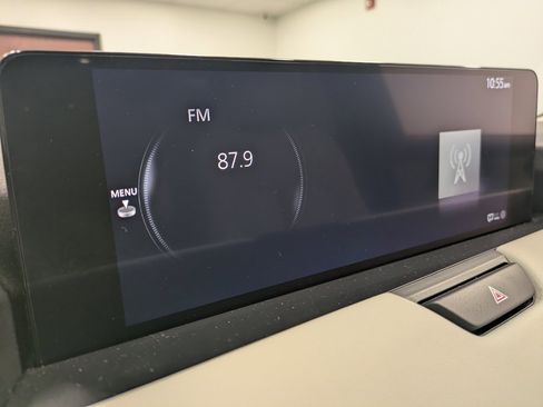 Used 2024 MAZDA CX-90 Plug-In Hybrid w/ Premium Plus image 11