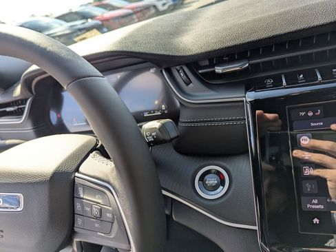 New 2025 Jeep Grand Cherokee L Altitude AWD/4WD image 24