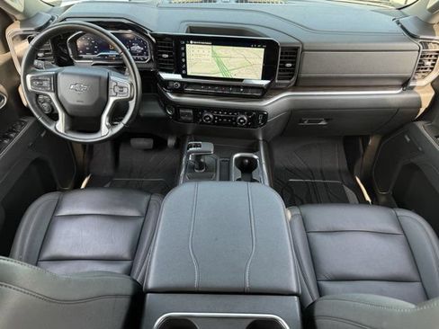 Used 2025 Chevrolet Silverado 1500 RST w/ Convenience Package II AWD/4WD image 11