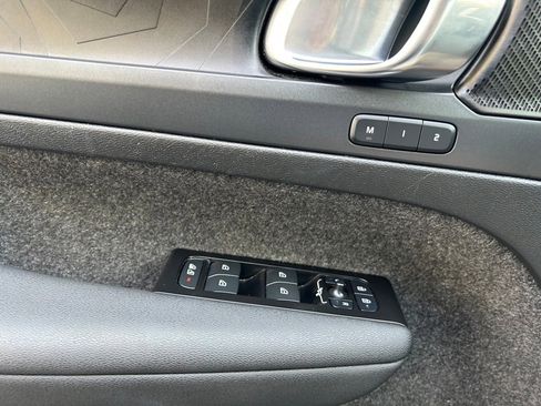 Certified 2022 Volvo C40 P8 Recharge Ultimate image 27