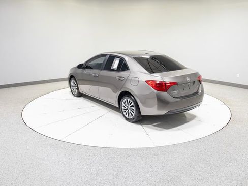 Used 2019 Toyota Corolla XLE w/ Carpet Mat Package (TMS) image 34