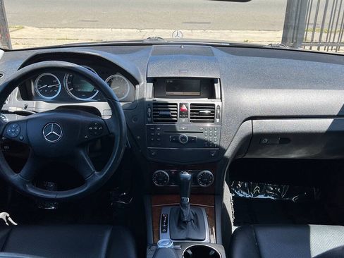 Used 2008 Mercedes-Benz C 300 Sedan image 9