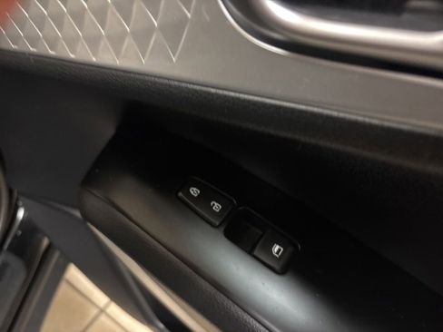 Used 2025 Kia Soul LX FWD image 25