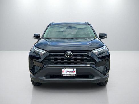 Certified 2025 Toyota RAV4 XLE FWD image 2