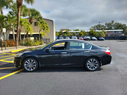 Used 2014 Honda Accord Sport image 8