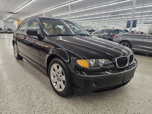 Used 2002 BMW 325i Sedan image 4
