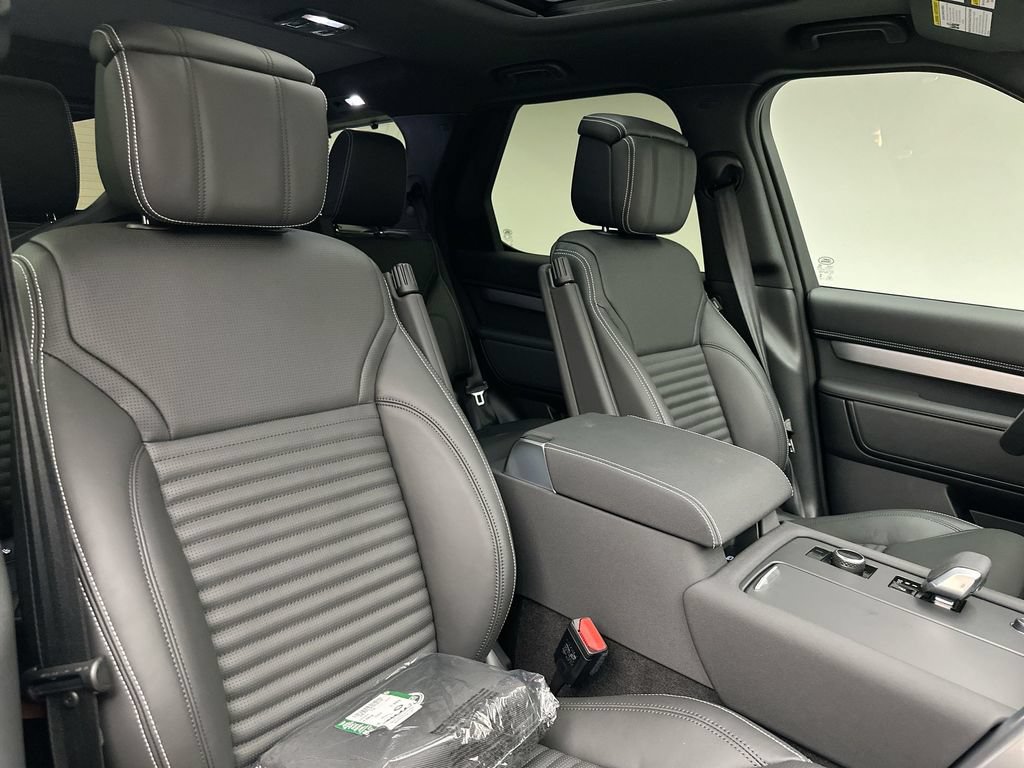 New 2026 Land Rover Discovery Dynamic SE AWD/4WD image 6