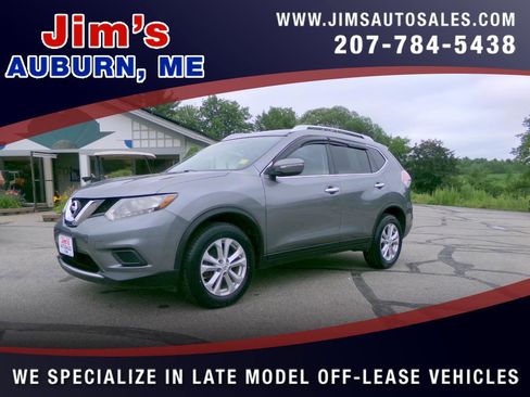 Used 2015 Nissan Rogue SV image 1