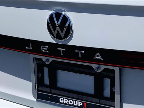 Used 2025 Volkswagen Jetta S FWD image 10