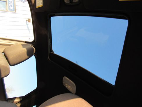 Used 2010 Ford Escape XLT image 27