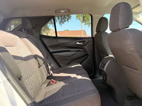 Used 2019 Chevrolet Equinox LT FWD image 16